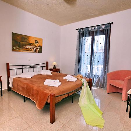 סקאלה קאלוניס Hotel Pela מראה חיצוני תמונה
