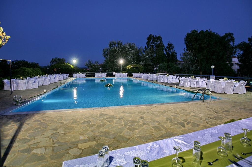 סקאלה קאלוניס Hotel Pela מראה חיצוני תמונה
