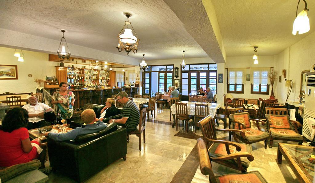 סקאלה קאלוניס Hotel Pela מראה חיצוני תמונה