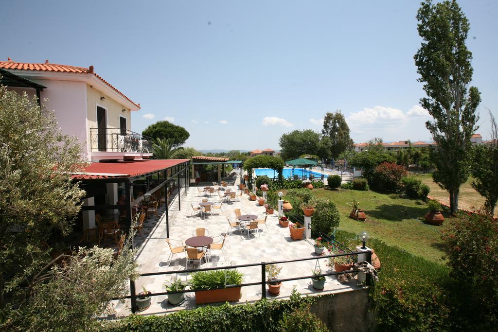 סקאלה קאלוניס Hotel Pela מראה חיצוני תמונה